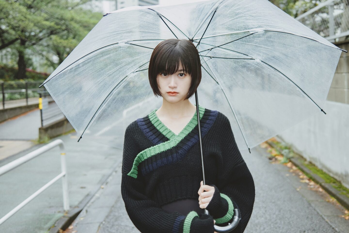 佐藤俊斗 × ポートレートVol.13|雨の日。ロケと室内で撮るラフな撮影テクニック